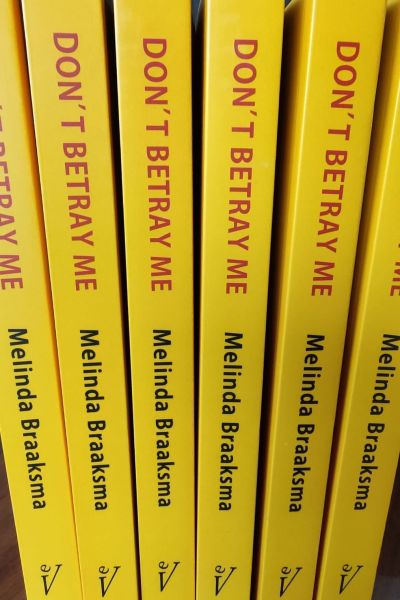 Class set Don't Betray Me 15 copies, Softcover English + lesson ideas